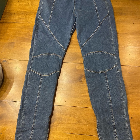 Free People NWT Bella Moto Mid Rise Skinny Jeans Zipper ankles blue Sz 26 $128 - Picture 4 of 13